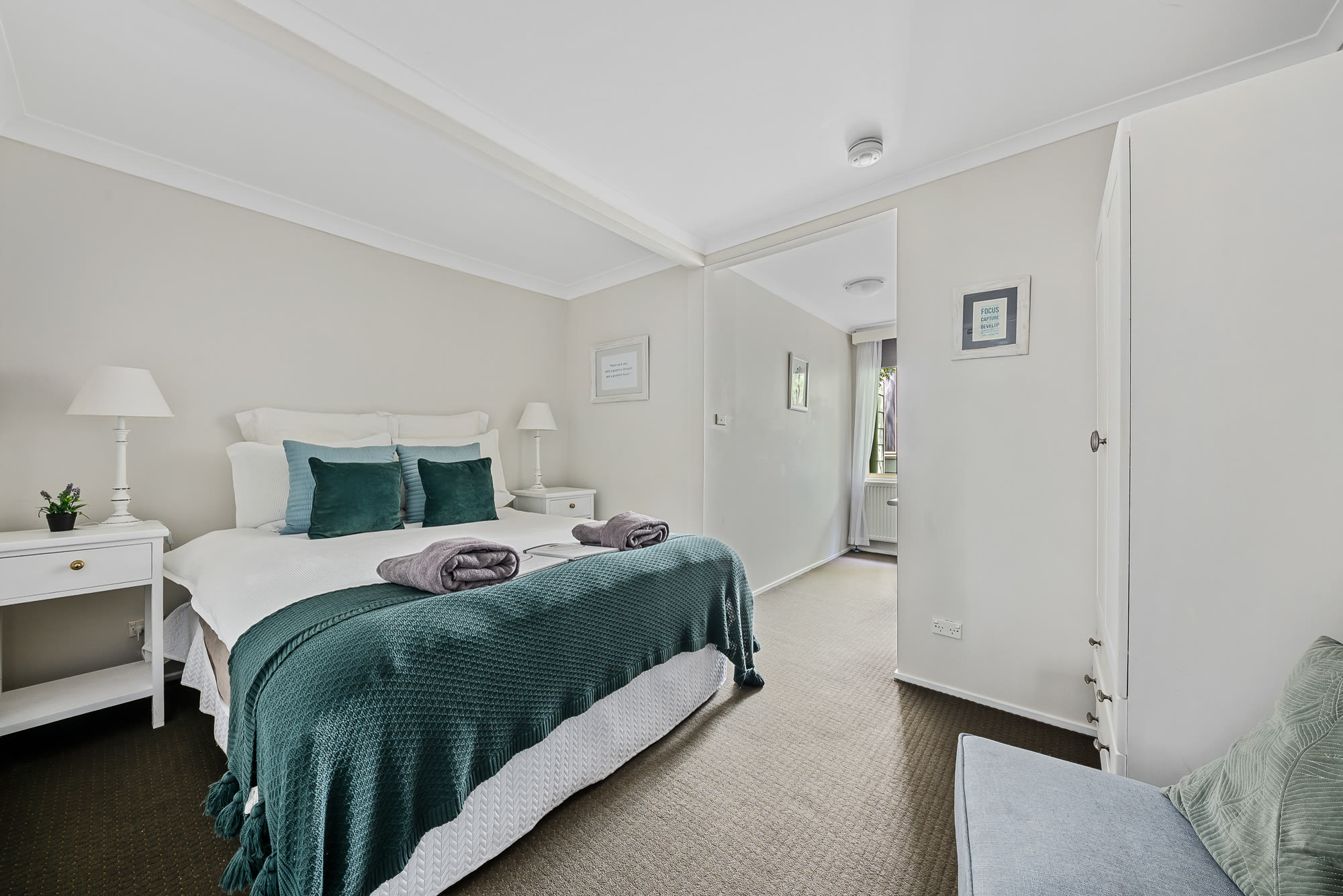 Queen Budget Room