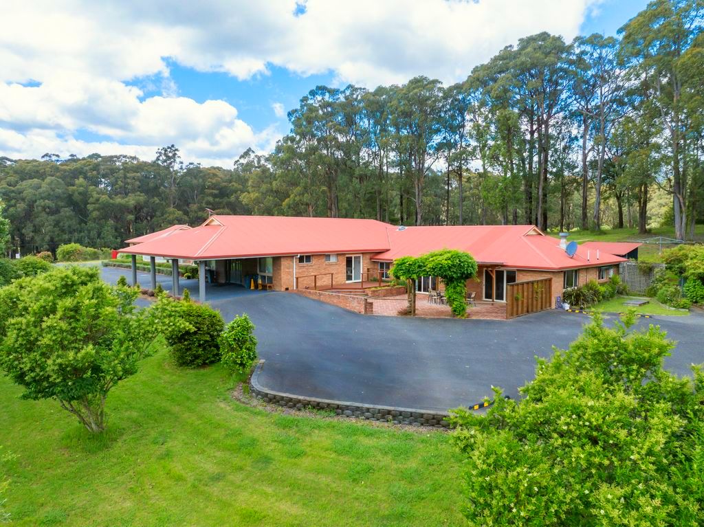 Yarra Ranges retreat grounds